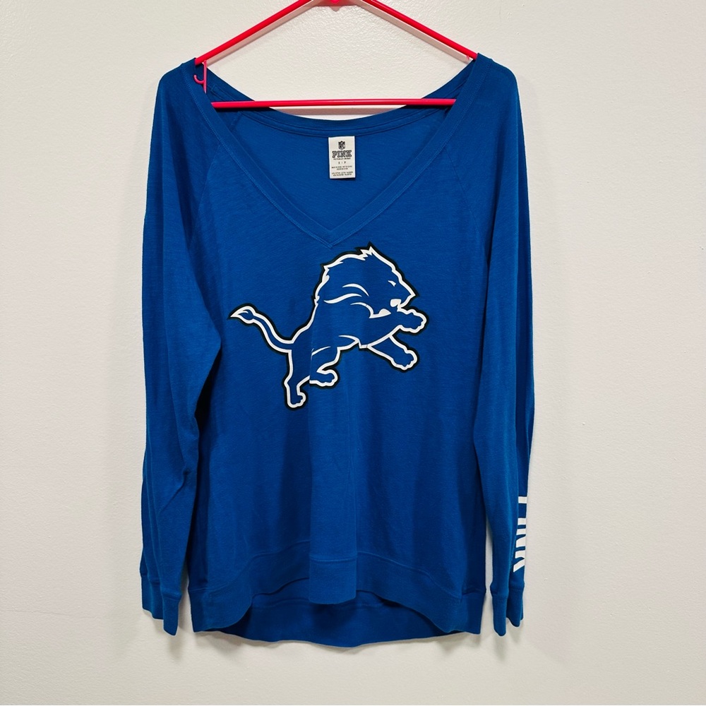 Victoria’s Secret pink Blue Detroit lions Long Sleeve V-Neck Top with Lion Logo